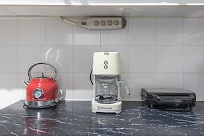 Boutique Acropolis Apartment by Cloudkeys