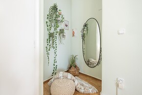 Boutique Acropolis Apartment by Cloudkeys