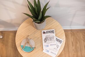 Urban City Apartment by Cloudkeys