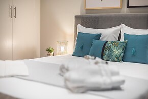 Elegant Mavili Suite by Cloudkeys