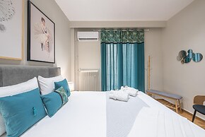 Elegant Mavili Suite by Cloudkeys