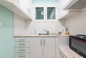 Athens Boutique Apartment by Cloudkeys