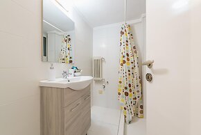 Athens Boutique Apartment by Cloudkeys