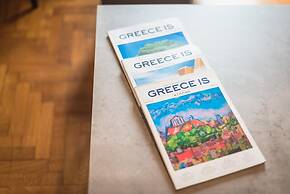 Athens Boutique Apartment by Cloudkeys