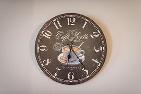 Athens Boutique Apartment by Cloudkeys