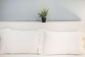 Welcoming Koukaki Home by Cloudkeys