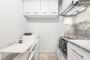 Welcoming Koukaki Home by Cloudkeys