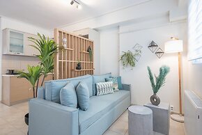 Luxury Loft With a Balcony by Cloudkeys