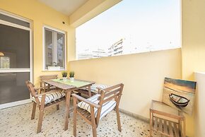 Spacious Acropolis Home by Cloudkeys