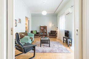 Spacious Acropolis Home by Cloudkeys