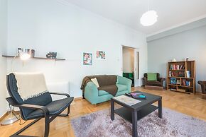 Spacious Acropolis Home by Cloudkeys