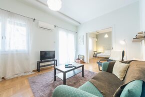 Spacious Acropolis Home by Cloudkeys