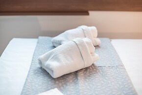 Phaedra Hideaway Suite Near Acropolis by Cloudkeys