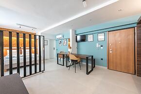 Phaedra Hideaway Suite Near Acropolis by Cloudkeys