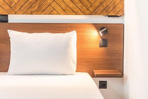 Phaedra Hideaway Suite Near Acropolis by Cloudkeys