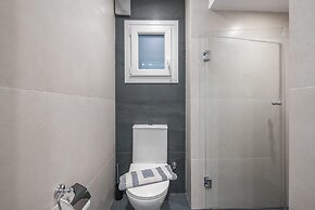 Phaedra Hideaway Suite Near Acropolis by Cloudkeys