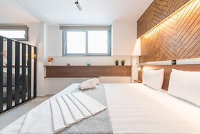 Phaedra Hideaway Suite Near Acropolis by Cloudkeys