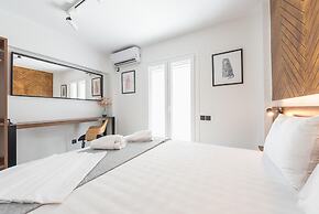 Phaedon Terrace Suite Near Acropolis by Cloudkeys