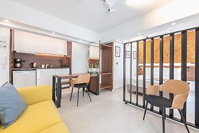 Phaedon Terrace Suite Near Acropolis by Cloudkeys