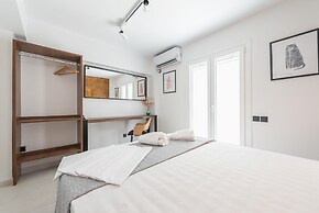 Phaedon Terrace Suite Near Acropolis by Cloudkeys