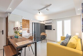 Phaedon Terrace Suite Near Acropolis by Cloudkeys