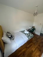 Remarkable 3-bed House in Cambridge