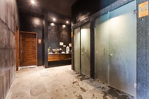 Room fully equipped Spa and gym free