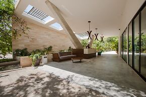 Room fully equipped Spa and gym free