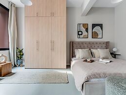 Sanders Port - Simple Studio Near Piraeus Port