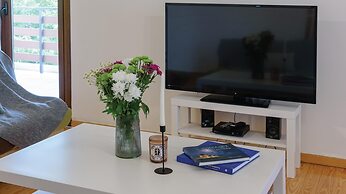 Ryze Apartments airport by Airstay