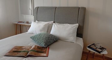 Ryze Apartments airport by Airstay