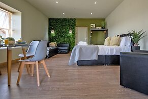 Waterfall Country Escape