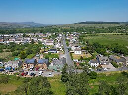 Waterfall Country Escape