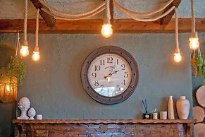 Waterfall Country Escape