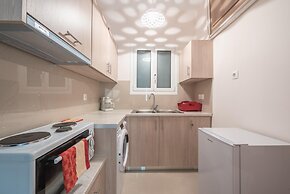 Cozy Acropolis Studio by Cloudkeys