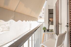 Philippos Acropolis Home by Cloudkeys