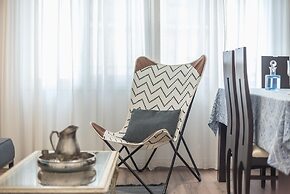 Spacious Family Home in Thisio by Cloudkeys