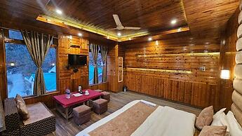 The Black Morel Hotel & Restaurant