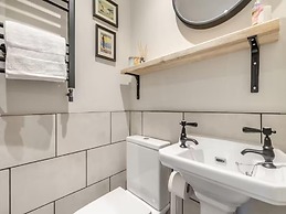 Cottage in the Heart of the Peak District