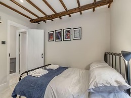 Cottage in the Heart of the Peak District