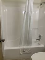 Days Inn by Wyndham Troy IL