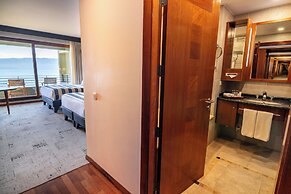 Park Lake Luxury Hotel