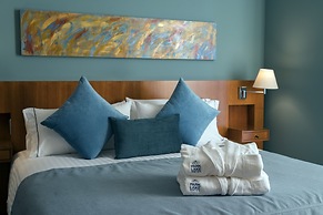 Park Lake Luxury Hotel