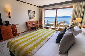 Park Lake Luxury Hotel