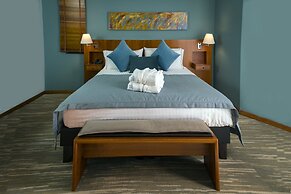 Park Lake Luxury Hotel