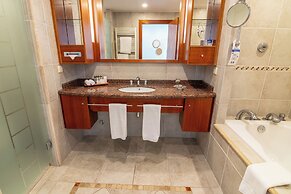 Park Lake Luxury Hotel