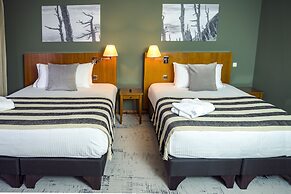 Park Lake Luxury Hotel