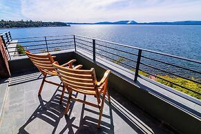 Park Lake Luxury Hotel