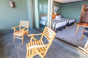 Park Lake Luxury Hotel