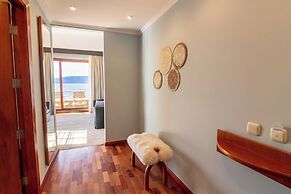 Park Lake Luxury Hotel